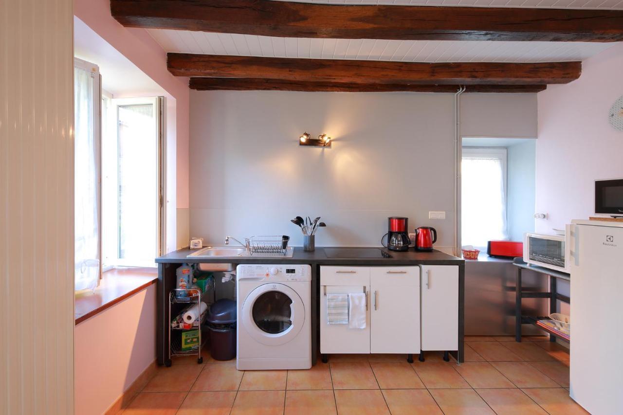 Gîte La Loge des Fées Latillé Extérieur photo